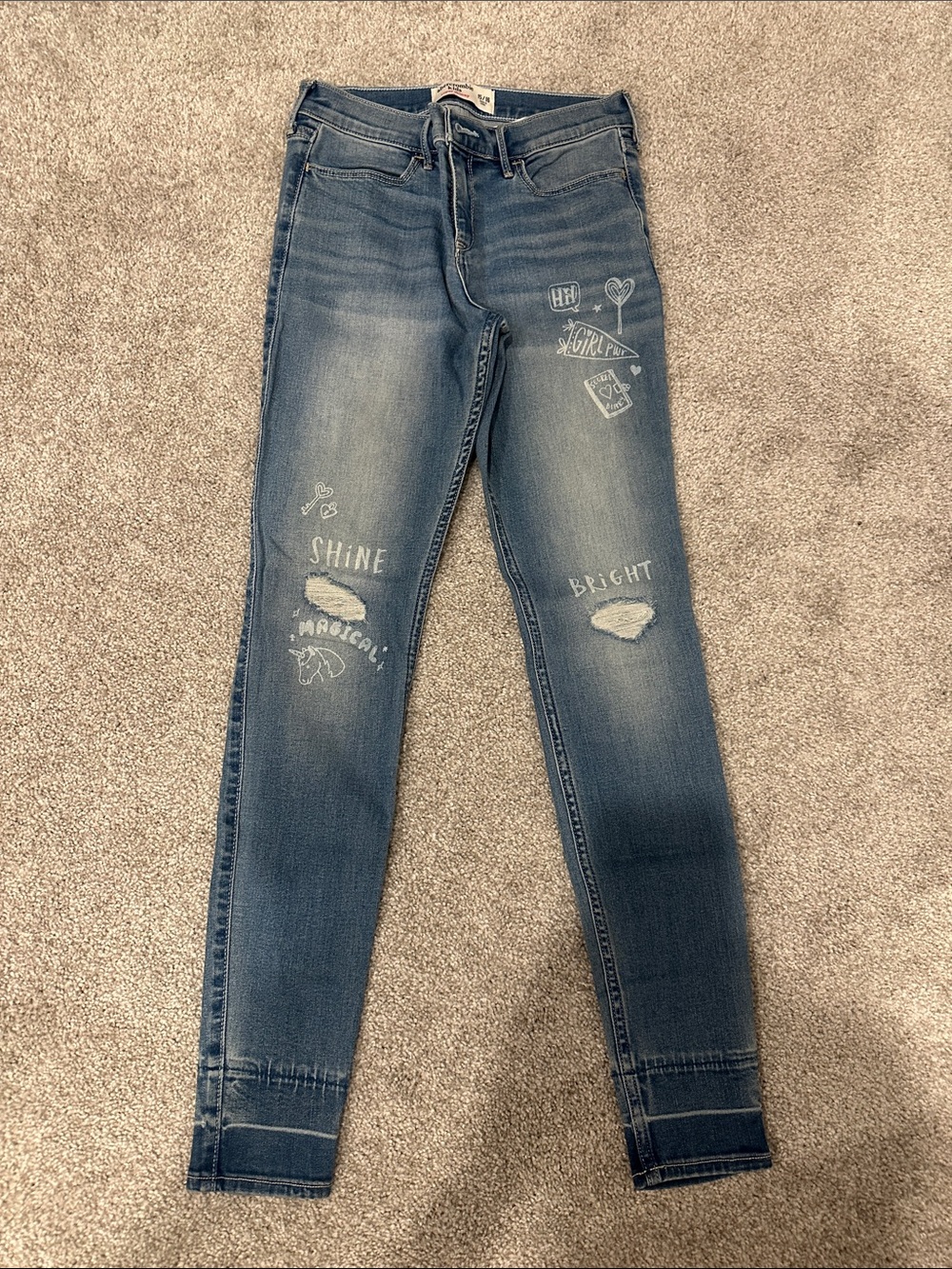 Abercrombie kids Girls' Blue Graphic Skinny Jeans - Brand: Justice